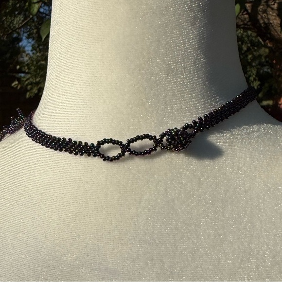 Beautiful Handmade Beaded Vine Necklace - Picture 5 of 6